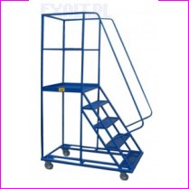 Pomost przejezdny (schody na k�kach) WGP-125, liczba schod�w: 4, wysoko��: 125 cm (schody i podium wykonane z kraty leduchowskiego)